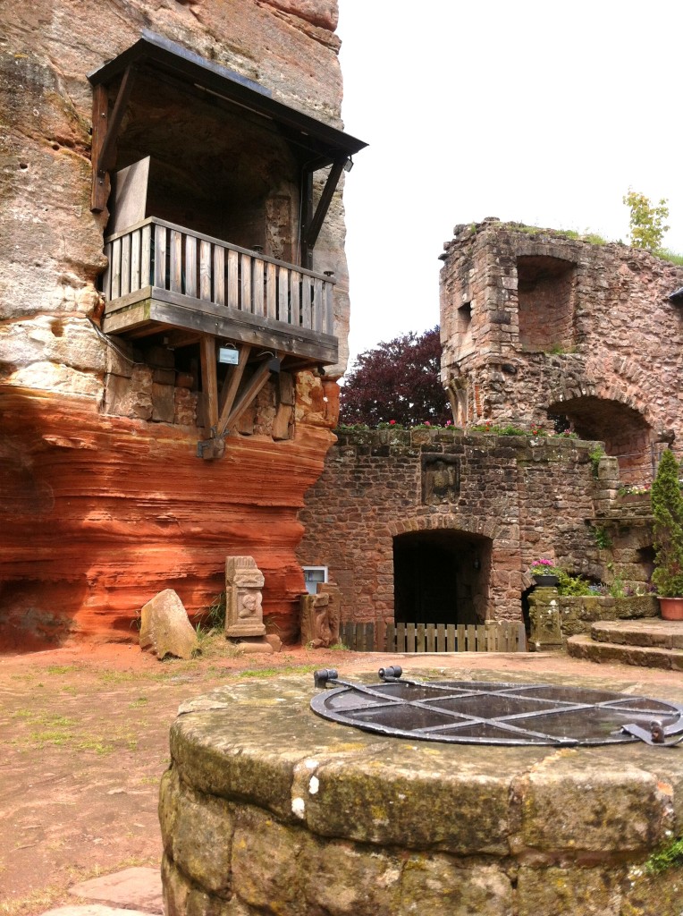 Nanstein Castle-rock and well
