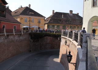 liars bridge sibiu
