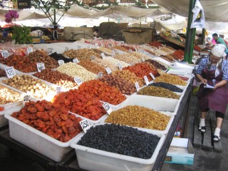 Osh Bazaar / Market in Bishkek