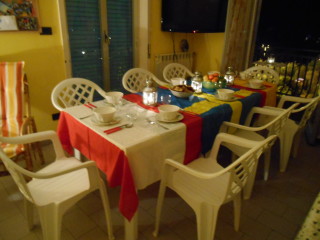 Gianni House table set