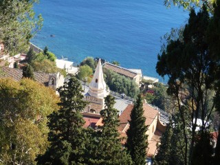 On the way to Madonna della Rocca Castelmola