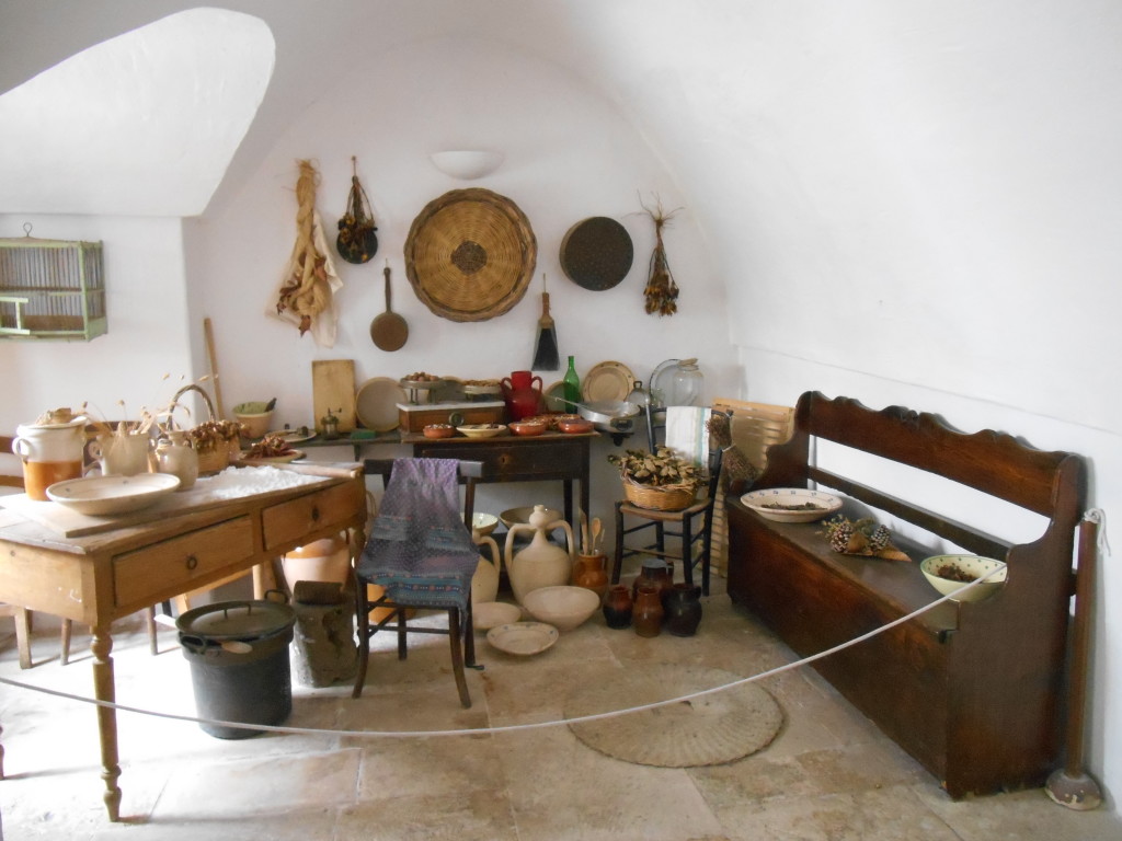 Alberobello, Puglia, Trullo Sovrano