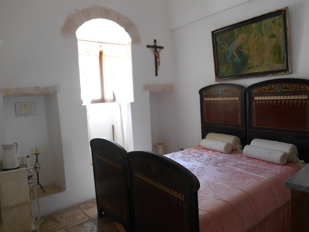 Alberobello, Puglia, Trullo Sovrano