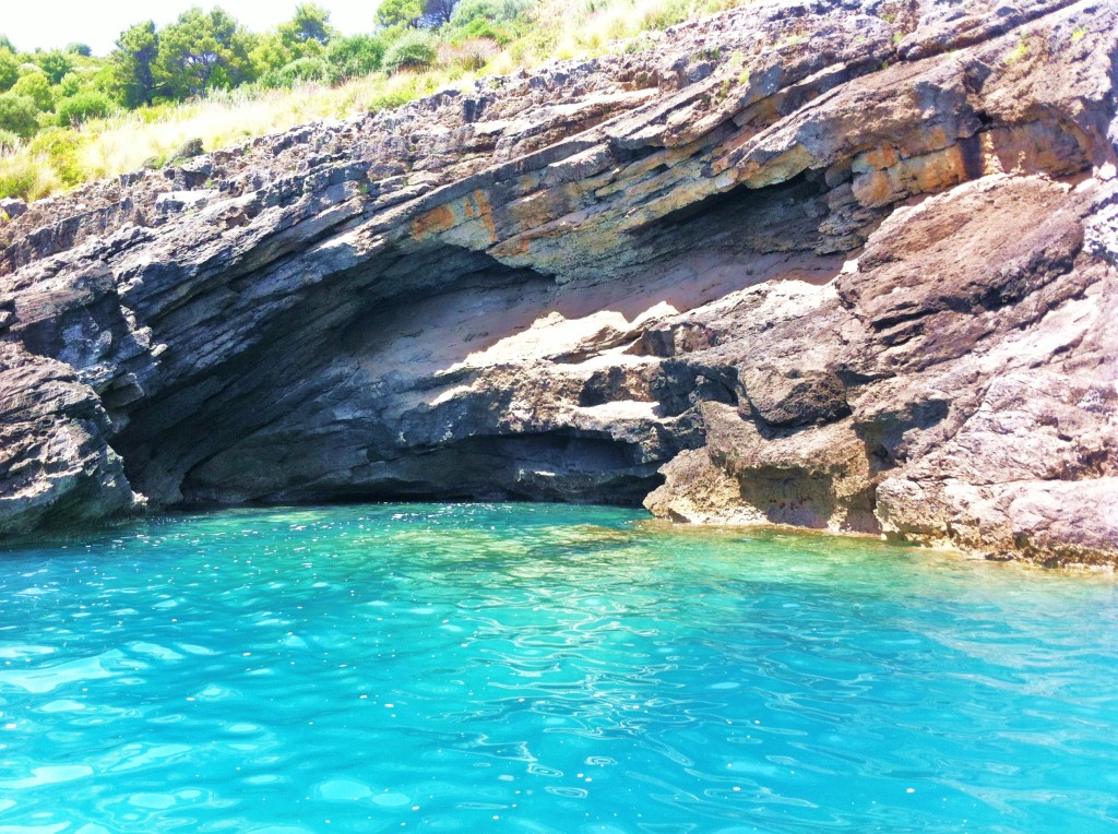 Dino Island, Calabria