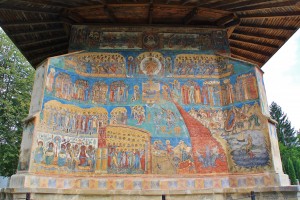Romanian Monasteries: Voroneț West Wall