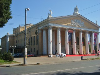 Kyrgyz National Opera and Ballet Theater