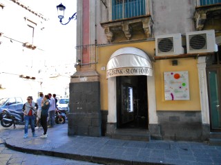 Slow Food Restaurant in Piazza Dante, Catania