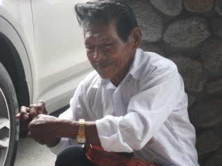 El Valle- Sunday market-musician