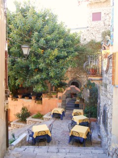 Restaurant/street in Taormina