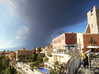 Mount Etna Eruption Taormina Nov 23, 2013